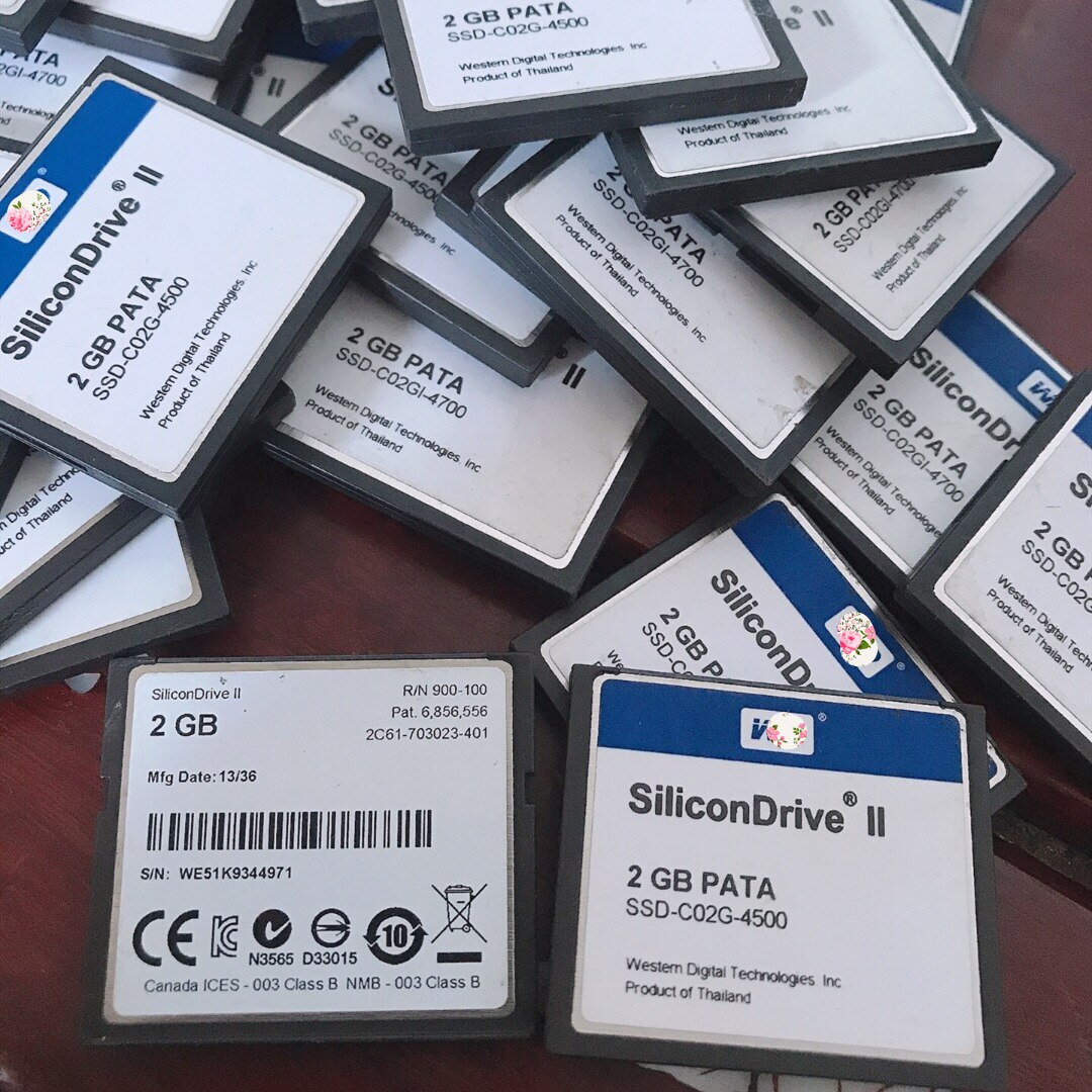 10 / WD SiliconDrive 2GB PATA CompactFlash CF Ʈ ÷ ޸ ī SSD